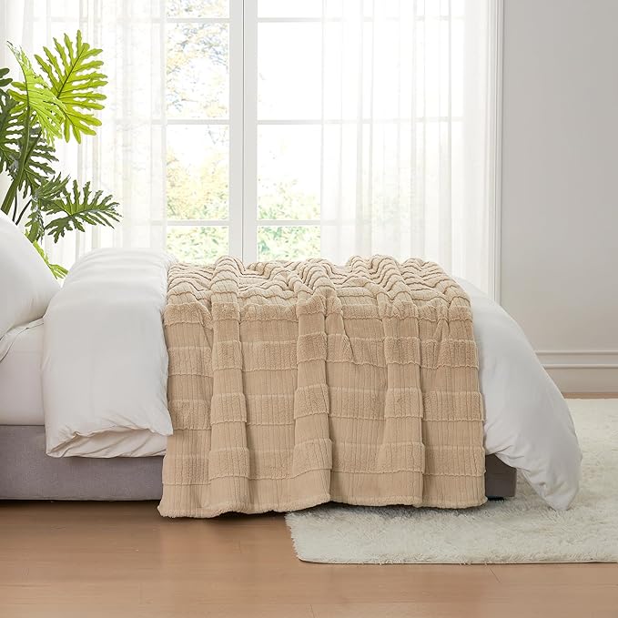 Amélie Home Luxury Striped Faux Fur Throw Blanket for Bed Queen Size, Soft Cozy Fuzzy Fluffy Plush Gift Blankets for Women, 88"x90", Beige