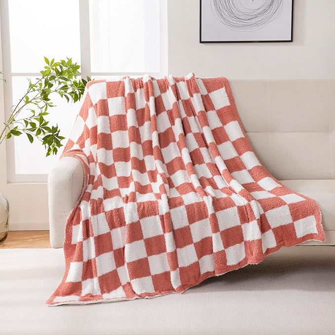 YIRUIO Throw Blanket Checkered Chessboard Fluffy Fuzzy Warmer Comfort Reversible Super Soft Cozy for Home Decor Bed Couch Sofa Living Room (Red, 60''x80'')