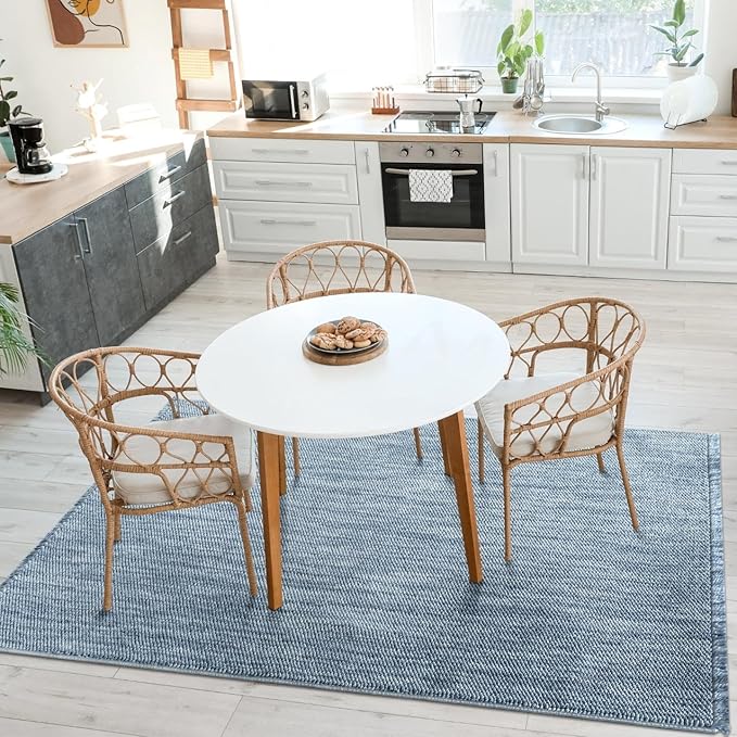 LUXE WEAVERS Solid Machine Woven Blue 5x7 Area Rug, Indoor Stain-Resistant Carpet