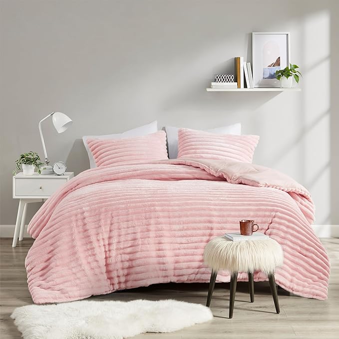 Intelligent Design King Comforter Set, Cozy Plush Bedding, Microfiber Reverse, 3 Piece, Lightweight, Super Soft Ribbed Velvet Comforter 2 Shams, All Season Fluffy Bed Set, Avril, King/Cal King Pink