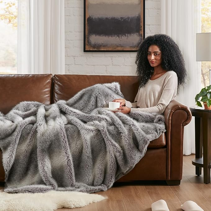 Hyde Lane Faux Fur Throw Blanket - Ultra Long Pile, Luxury Fluffy Chinchilla Gray Fur Blankets, Fuzzy Plush & Soft Throws for Sofa Couch, Gift for Women, 50x60