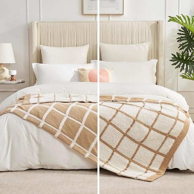 Amélie Home Cable Knit Throw Blanket for Couch, Bicolour Super Soft Fuzzy Blanket for Sofa, Luxury Cozy Fluffy Throw for Room Decor, 50" x 60", Plaid Beige