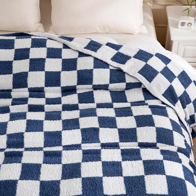 YIRUIO Throw Blankets Checkered Queen,King Size Big Fluffy Fuzzy Warmer Comfort Reversible Super Soft Cozy Decor for Home Bed Couch Sofa Room (Bluey, 80''x90'')