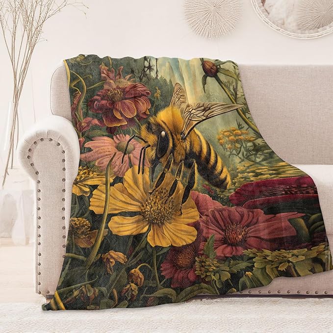 Realistic Bee Garden Blanket, Cozy Flannel Honeybee & Floral Throw Blanket, Soft Fuzzy Blankets for Travel Home Decor, All Season Lightweight Couch Bed Cover, Gifts for Women Adults 40"×50"