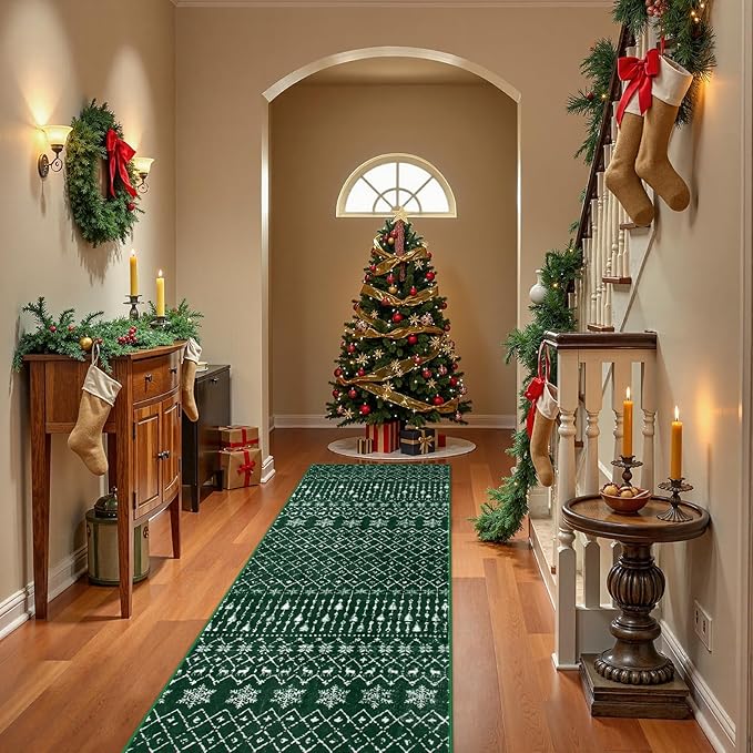 Lahome Christmas Runner Rug for Hallway 2x8 Non Slip Soft Long Kitchen Carpet Runner Washable Low Pile Xmas Snowflake Carpet Runner for Entryway Bathroom Holiday Winter Home Decor Green