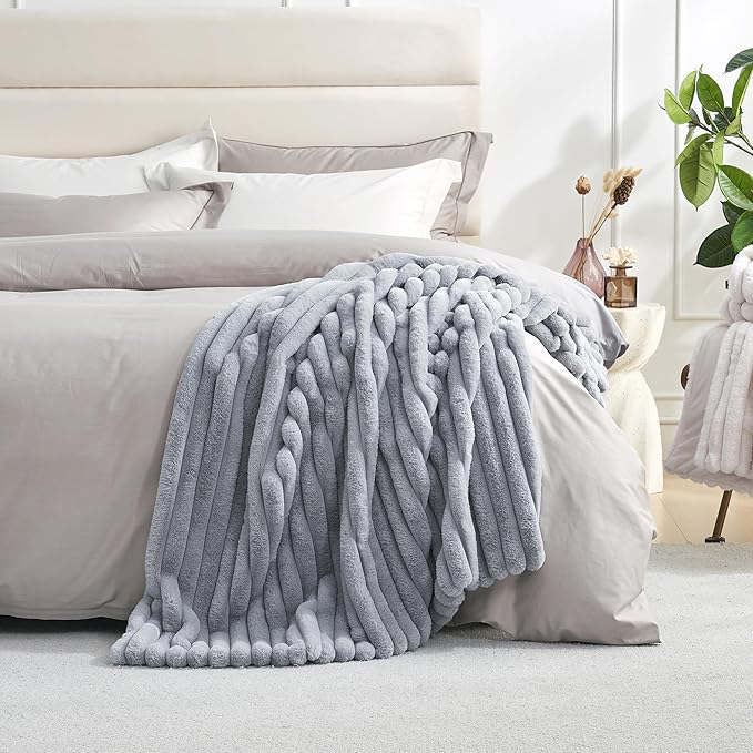 Amélie Home Faux Fur Throw Blanket for Couch, Cozy Fuzzy Fluffy Fur Luxurious Soft Striped Plush Gift Blankets for Family Sofa Chair Bedroom, 55"x70", Light Grey
