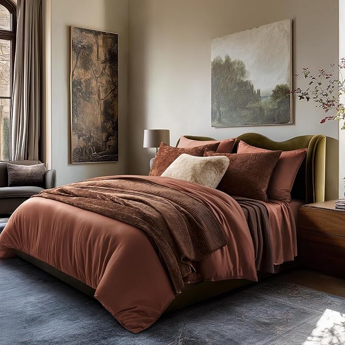 EverGrace Velvet Quilt Set Queen Size, Luxurious Soft Quilted Bedding Sets, Lightweight Velvet Comforter for All Season, Striped Channel Bedspread Coverlet with 2 Shams, Red Rust Brown