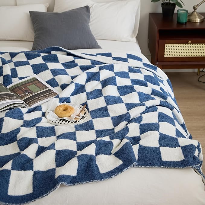 YIRUIO Throw Blanket Checkered Chessboard Fluffy Fuzzy Warmer Comfort Reversible Super Soft Cozy for Home Decor Bed Couch Sofa Living Room (Bluey, 60''x80'')