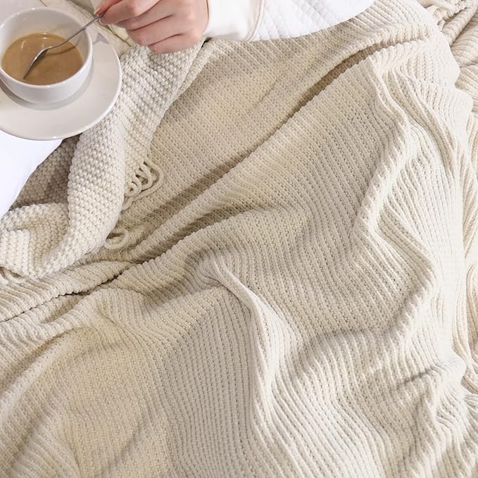 lifein Throw Blanket for Couch, Soft Boho Decor Bed Throw,Cozy White Chenille Knitted Small Farmhouse Lightweight Throw(White/Cream,50 * 60")