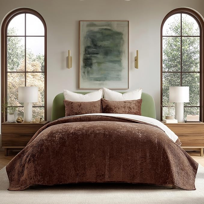 EverGrace Velvet Quilt Set Queen Size, Luxurious Soft Quilted Bedding Sets, Lightweight Velvet Comforter for All Season, Striped Channel Bedspread Coverlet with 2 Shams, Red Rust Brown