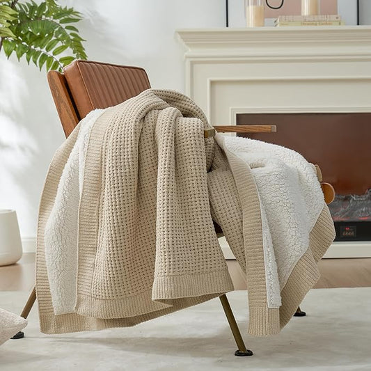 Amélie Home Reversible Waffle Weave Throw Blanket, Chenille Knit with Warm Sherpa, Soft Cozy Blanket for Couch, 50"x60", Beige