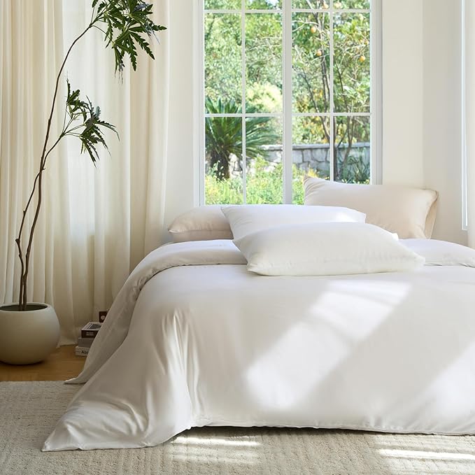 DOZ Duvet Cover Set, 100% Viscose derived from Bamboo, Organically Grown, Buttery Soft, Cooling Duvet Covers, High GSM, 1 Duvet Cover and 1 Pillowcase, 70"x90" (Snow, Twin/Twin XL)