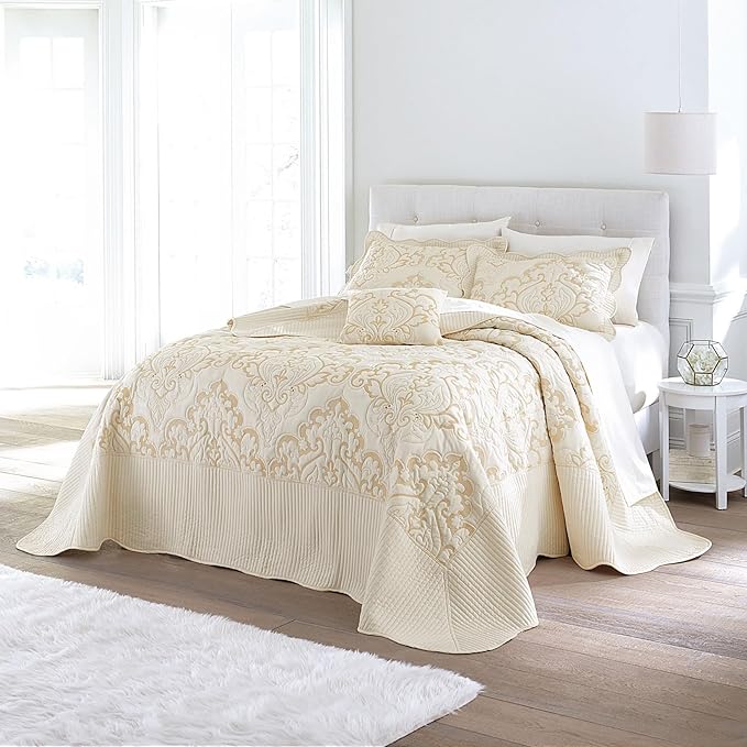 BrylaneHome Bedding Lightweight All Season Modern Amelia Quilted Damask Oversized Ultra Soft Bedspread - Full, Ivory