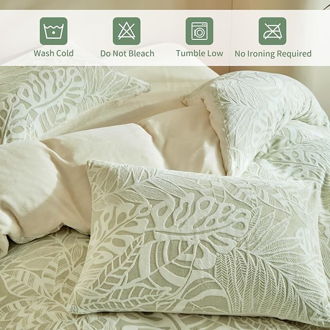 Tokokimo Velvet Duvet Cover King Size - 3pcs Green Duvet Cover King Set, Ultra Soft Warm Fuzzy Flannel Comforter Cover Set with Tufted Floral with 2 Pillowcases(Green, King 104"x90")