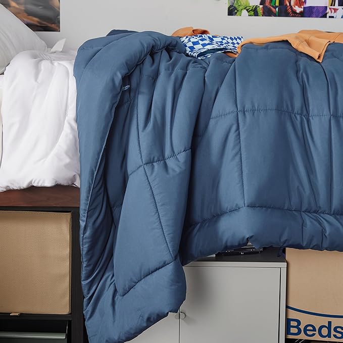 Bedsure Comforter Duvet Insert - Quilted Comforters Twin Size, All Season Duvet, GentleSoft Down Alternative Bedding, with 8 Tabs, Gifts for Women/Men, Dark Slate Blue, Twin 88 x 68 Inches