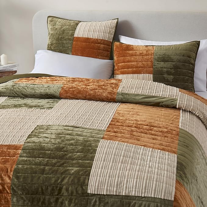 Wonderful Velvet Patchwork Quilt Set - Striped Channel Stitch Green Quilt Queen, Soft Corduroy Lightweight Comforter, Pet-Friendly, Tear-Resistant, Farmhouse Bedspread Bedding for All Season, 94"x94"