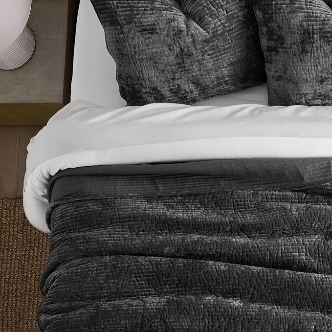 EVERGRACE Velvet Quilt Set King Size, Luxurious Soft Quilted Bedding Sets, Lightweight Velvet Comforter for All Season, Striped Channel Bedspread Coverlet with 2 Shams, Washed Black