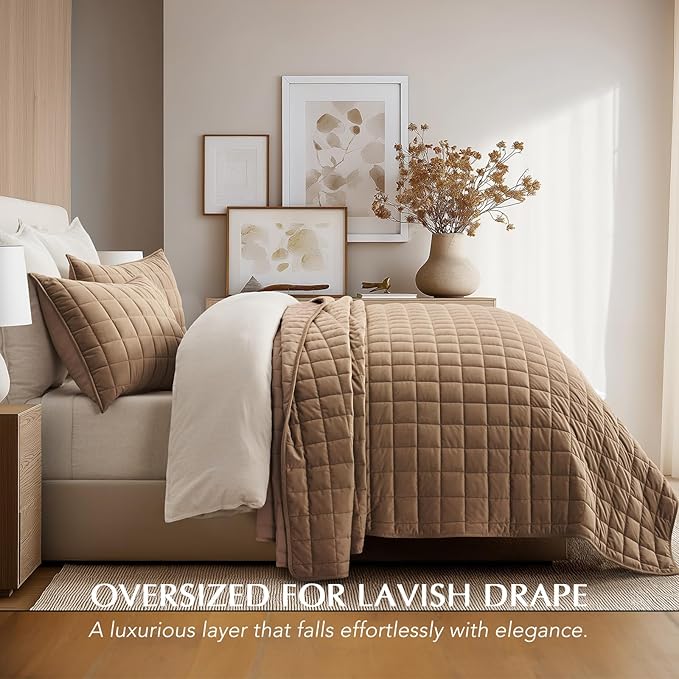 EVERGRACE Pearl Velvet Quilt Full Queen Size Bedding Sets, Luxurious Soft Velvet Comforter Set, Lightweight Box Stitching Oversized Bedspread Coverlet for All Season, with 2 Shams, Camel