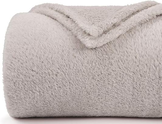 Plush Fleece Throw Blanket for Couch and Bed, Fluffy Fuzzy Cozy Queen-Size Soft Blankets All Season Use (60x80 Inches,Beige)