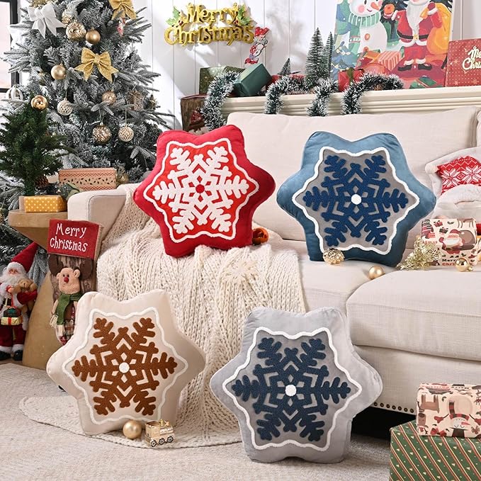 Lanpn Christmas Snowflake Pillows Set of 2, Christmas Decoration Winter Throw Pillows Decorative Throw Cushion for Sofa Living Room Bedroom Xmas Decor (17x17 inch, Red)
