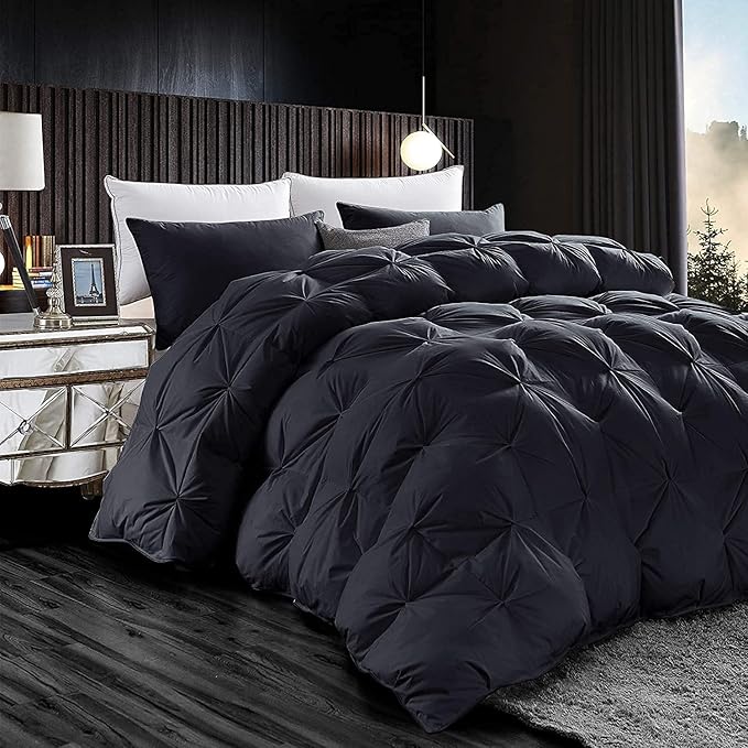 Luxurious Full/Queen Goose Down Comforter, Unique Black Pinch Pleat, 600 Thread Count, 100% Egyptian Cotton Cover, 70 Oz Fill Weight, 750 Fill Power