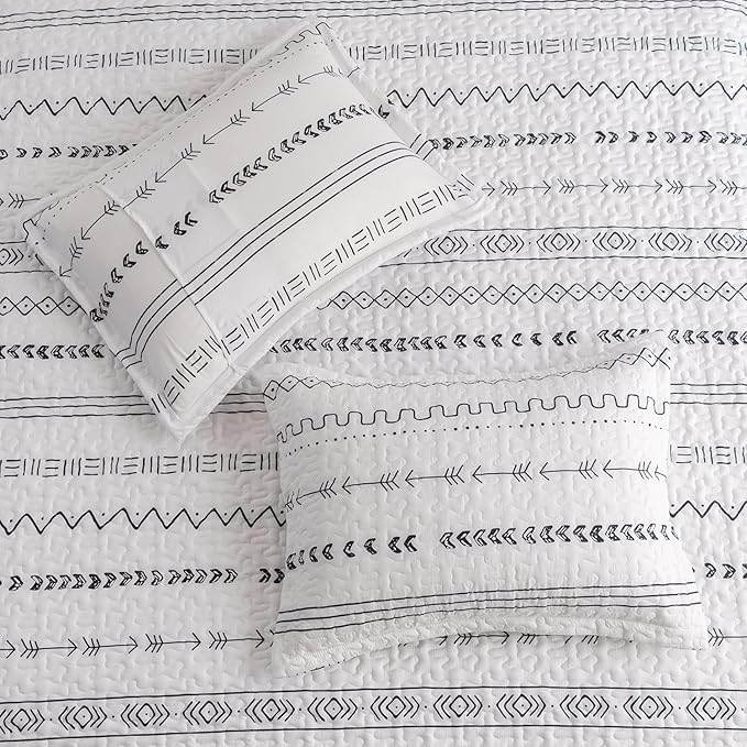 DURLENGEN Quilt Set California King Size 3Pcs,Bohemian Design with White & Black Geometric Pattern Printed on White,All Season Lightweight Bedspread Coverlet Sets(California King 112x104,Boho White)