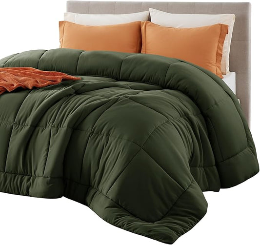 Bedsure Comforter Duvet Insert - Quilted Comforters Cal King Size, All Season Duvet, GentleSoft Down Alternative Bedding, with 8 Tabs, Gifts for Women/Men, Olive Green, California King 96 X 102 Inches