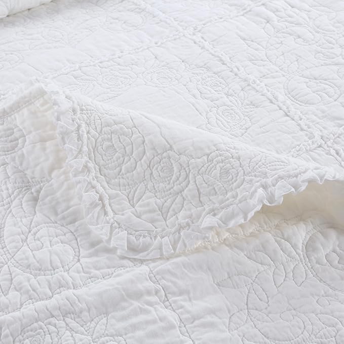 DURLENGEN White Rose Patchwork 100% Cotton Queen Quilt 3Pcs,White Patchwork with Rose Pattern,Luxury Lightweight Cotton Coverlet Sets for All Season(Queen 90x96,White Rose Patchwork)