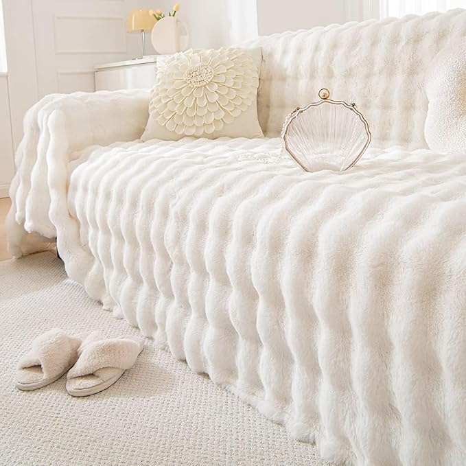 VClife Soft Plush Faux Fur Couch Cover, Warm Fuzzy White Sofa Covers for 3 Cushion Couch Sofa (71"x150") Non Slip Couch Covers for Dog Cat Washable Thick Furniture Protector for Pets