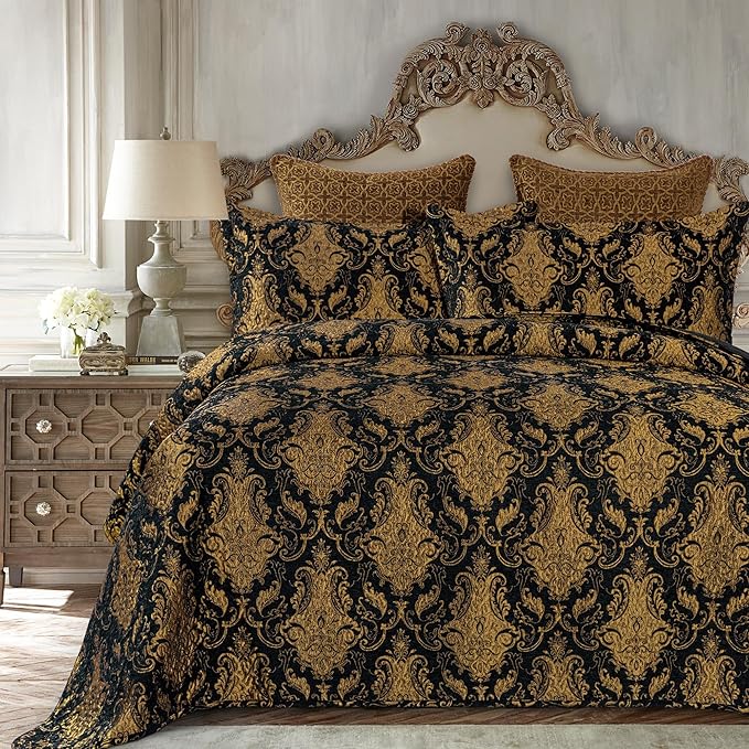 Loom and Mill Luxury Quilt Set 3 Piece, Classic Damask Quilted Bedspread King Size with 2 Shams, Soft Lightweight Jacquard Bedding Coverlet Set for Halloween Christmas All Season (Black, King)