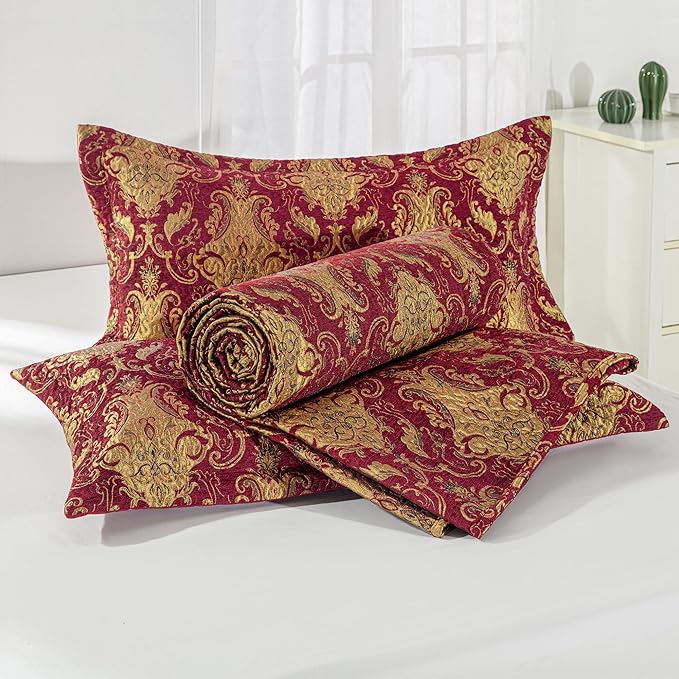Loom and Mill Luxury Quilt Set 3 Piece, Classic Damask Quilted Bedspread Queen Size with 2 Shams, Soft Lightweight Jacquard Bedding Coverlet Set for Christmas All Season (Red, Queen)