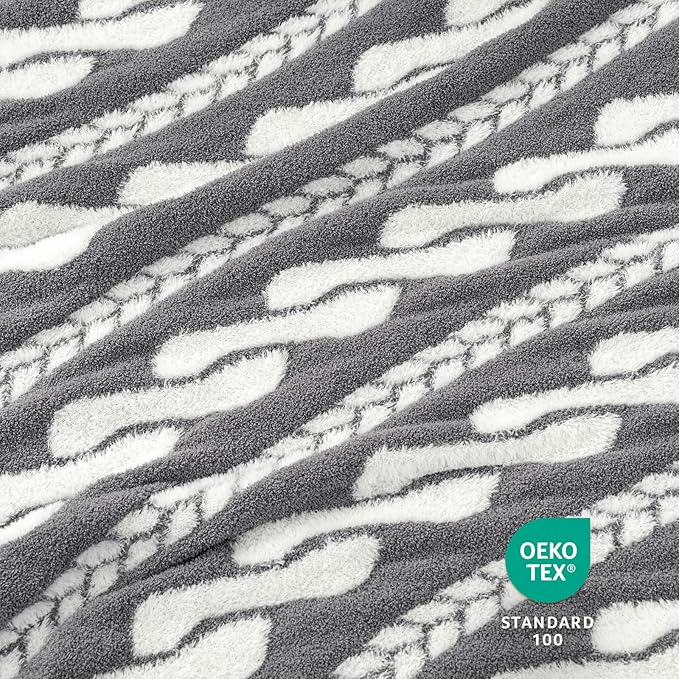 Amélie Home Cable Knit Throw Blanket for Couch, Bicolour Super Soft Fuzzy Blanket for Sofa, Luxury Cozy Fluffy Throw for Room Decor, 50" x 60", Cable Grey & White