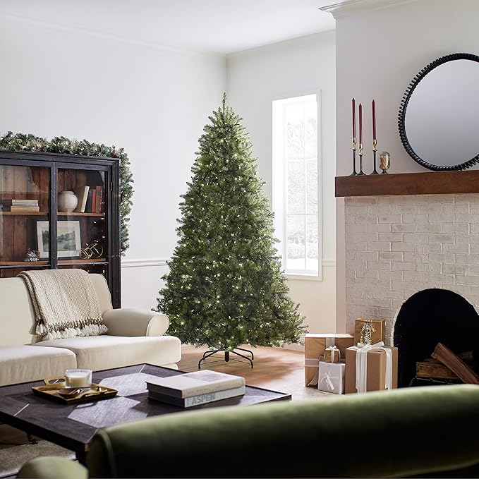National Tree Company 7.5 ft Pre-Lit Dunhill Fir Artificial Christmas Tree, 700 LED Lights, 2,514 Tips, PowerConnect, Foot Pedal, 10 Light Functions, Includes Stand, Green