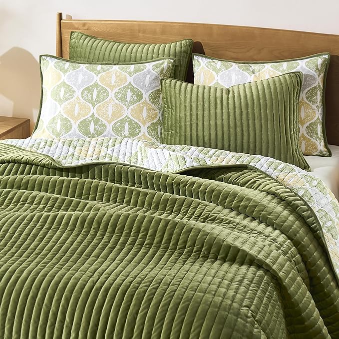 Wonderful Velvet Quilt Set - Striped Channel Stitch Green Quilt King, Rustic Ogee Printed Cotton Reversible Lightweight Comforter, Farmhouse Soft Bedspread Coverlet Bedding for All Season, 106"x94"