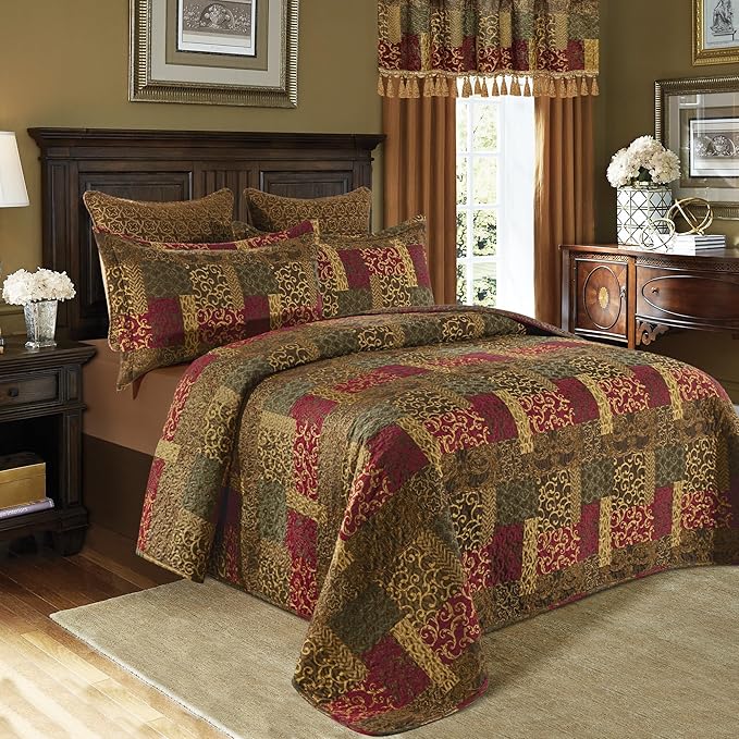 Loom and Mill Luxury Quilt Set 3 Piece, Traditional Patchwork Quilted Bedspread Queen Size with 2 Shams, Soft Lightweight Jacquard Bedding Coverlet Set for Christmas All Season (Red Gold, Queen)