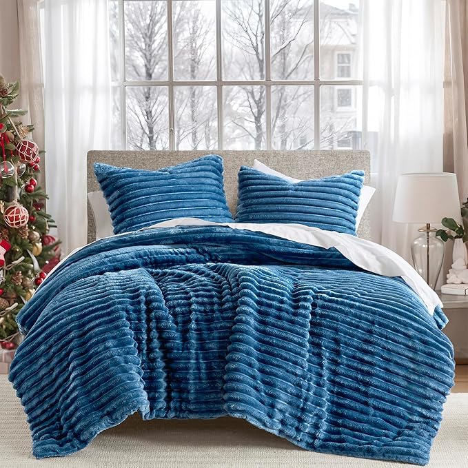 Intelligent Design Twin Comforter Set, Cozy Plush Bedding, Microfiber Reverse, 2 Piece, Lightweight, Super Soft Ribbed Velvet Comforter 1 Sham, All Season Fluffy Bed Set, Avril, Twin/Twin XL Blue