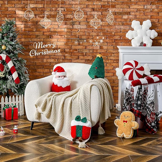 Uvvyui Christmas Gingerbread Throw Pillow Cute Ginger Bread Pillow Biscuit Man Decorative Throw Pillows, Soft Aesthetic Xmas Decor Pillow for Living Room Bedroom Sofa