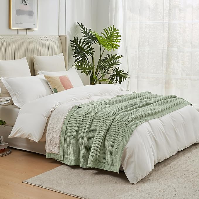 Amélie Home Reversible Waffle Weave Throw Blanket, Chenille Knit with Warm Sherpa, Soft Cozy Blanket for Bed, 60"x80", Sage Green