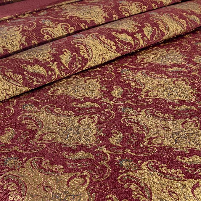 Loom and Mill Luxury Quilt Set 3 Piece, Classic Damask Quilted Bedspread King Size with 2 Shams, Soft Lightweight Jacquard Bedding Coverlet Set for Christmas All Season (Red, King)