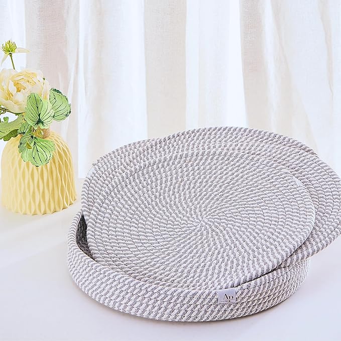 Art PineCone's Woven Cotton Rope Round Placemats Set of 4 with Holder Included, Non-Slip, and Heat Resistant Shabby Chic Placemats (Gray & White Mélange, 13 inch)