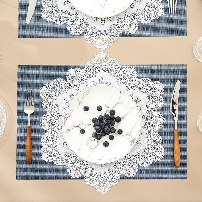 BACKTOEDEN Placemats Set of 6 Heat Resistant Washable Wipeable Placemat Woven Non-Slip Foldable Vinyl/Plastic Place Mats Indoor/Outdoor Mat Kitchen Dining Table Pad, White Snowflake & Blue