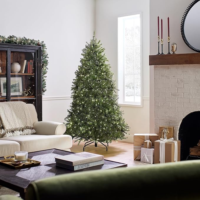 National Tree Company 6.5 ft Pre-Lit Dunhill Fir Artificial Christmas Tree, 600 LED Lights, 1,838 Tips, PowerConnect, Foot Pedal, 10 Light Functions, Includes Stand, Green