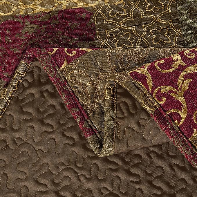 Loom and Mill Luxury Quilt Set 3 Piece, Traditional Patchwork Quilted Bedspread Queen Size with 2 Shams, Soft Lightweight Jacquard Bedding Coverlet Set for Christmas All Season (Red Gold, Queen)
